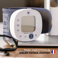 Neotens Spengler electronic wrist blood pressure monitor